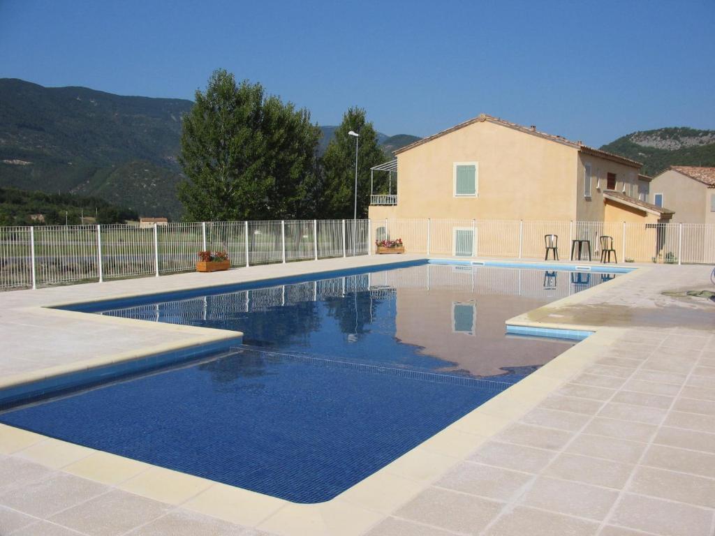 Hameau Des Sources Aparthotel Montbrun-les-Bains Exterior photo