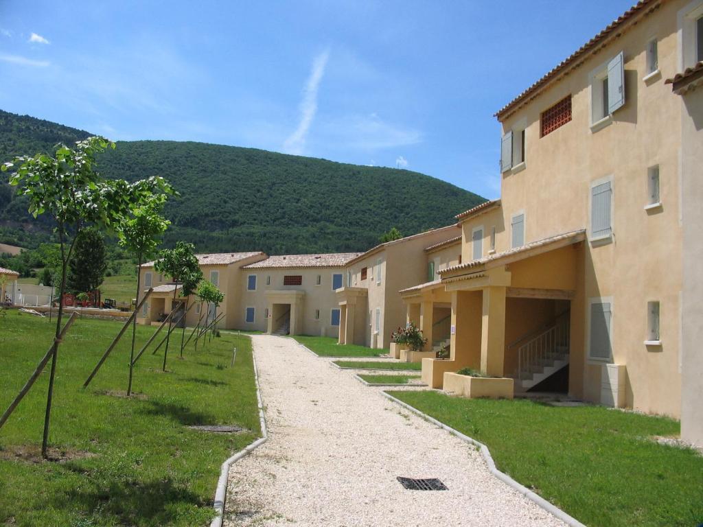 Hameau Des Sources Aparthotel Montbrun-les-Bains Exterior photo