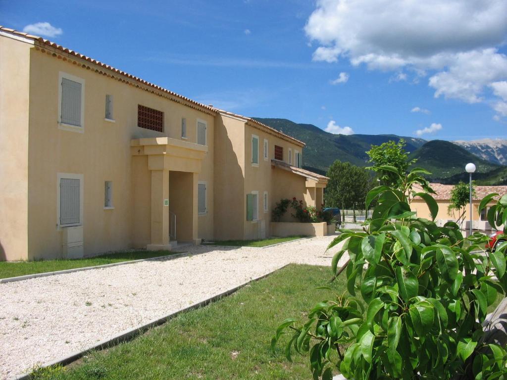 Hameau Des Sources Aparthotel Montbrun-les-Bains Exterior photo